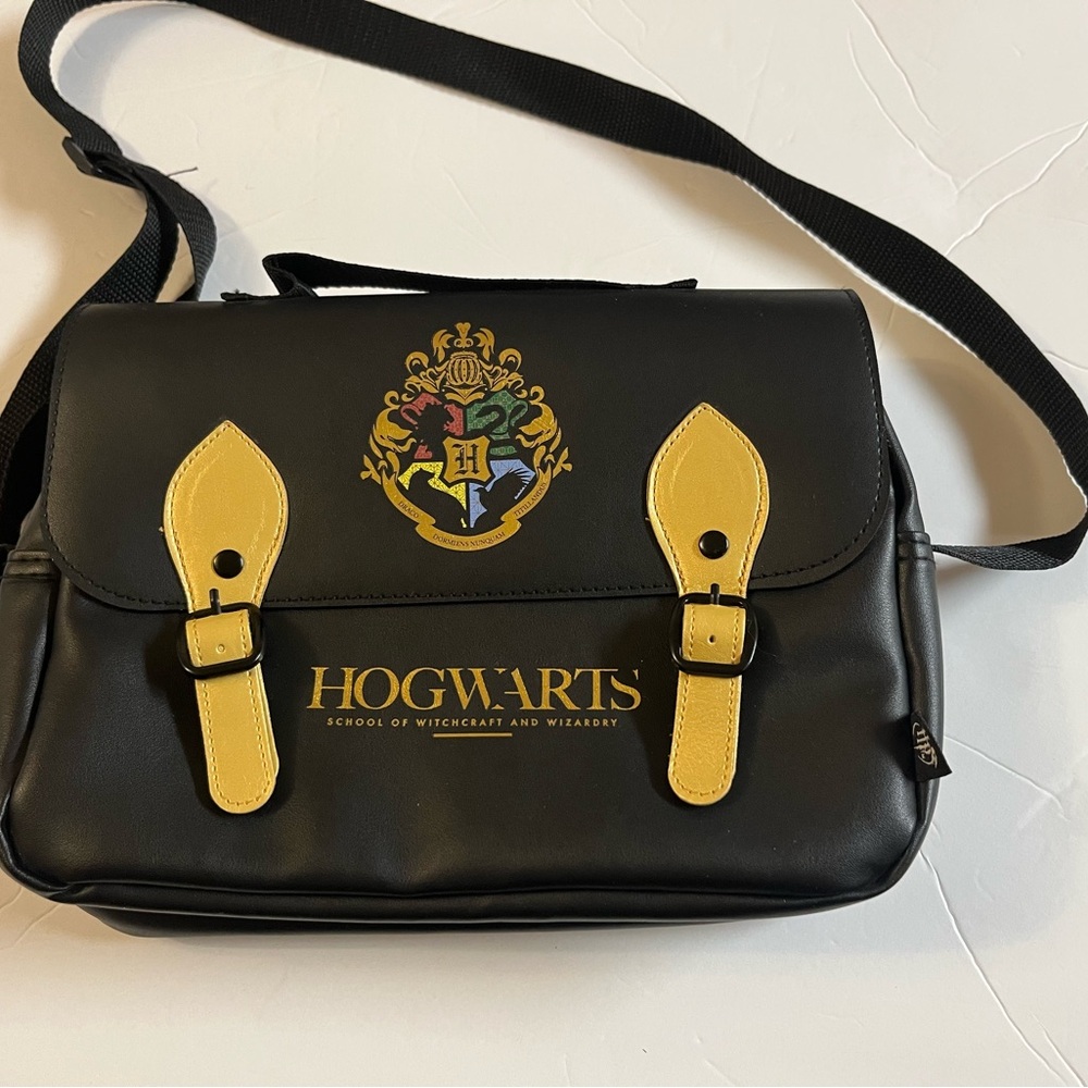 Hogwarts Black and Yellow lunch/cooler Messenger Bag